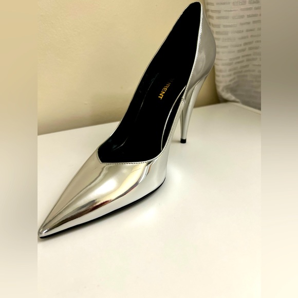 Sliver metallic pumps - Picture 4 of 9
